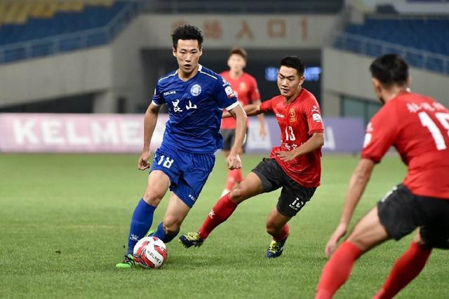 火力靠谱！庞峥麟11中7高效贡献17分 但有5次失误